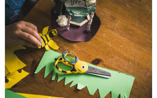 Tijeras De Animales Para Niños Fiskars 13 Cm Ladybird - Imagen 4